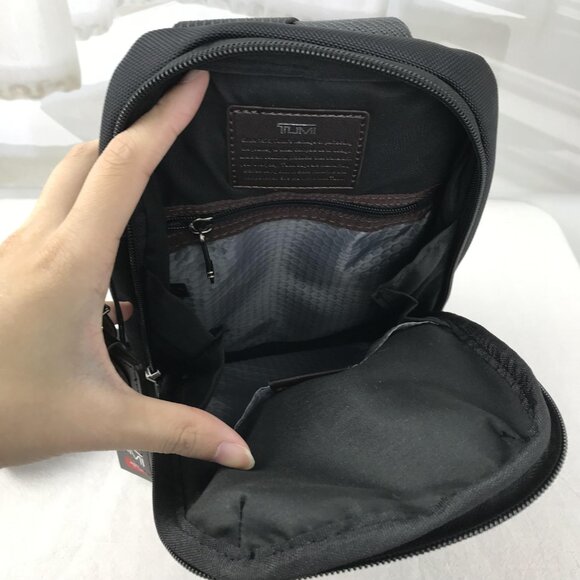 NWT TUMI SLING BAG In black - Picture 9 of 11